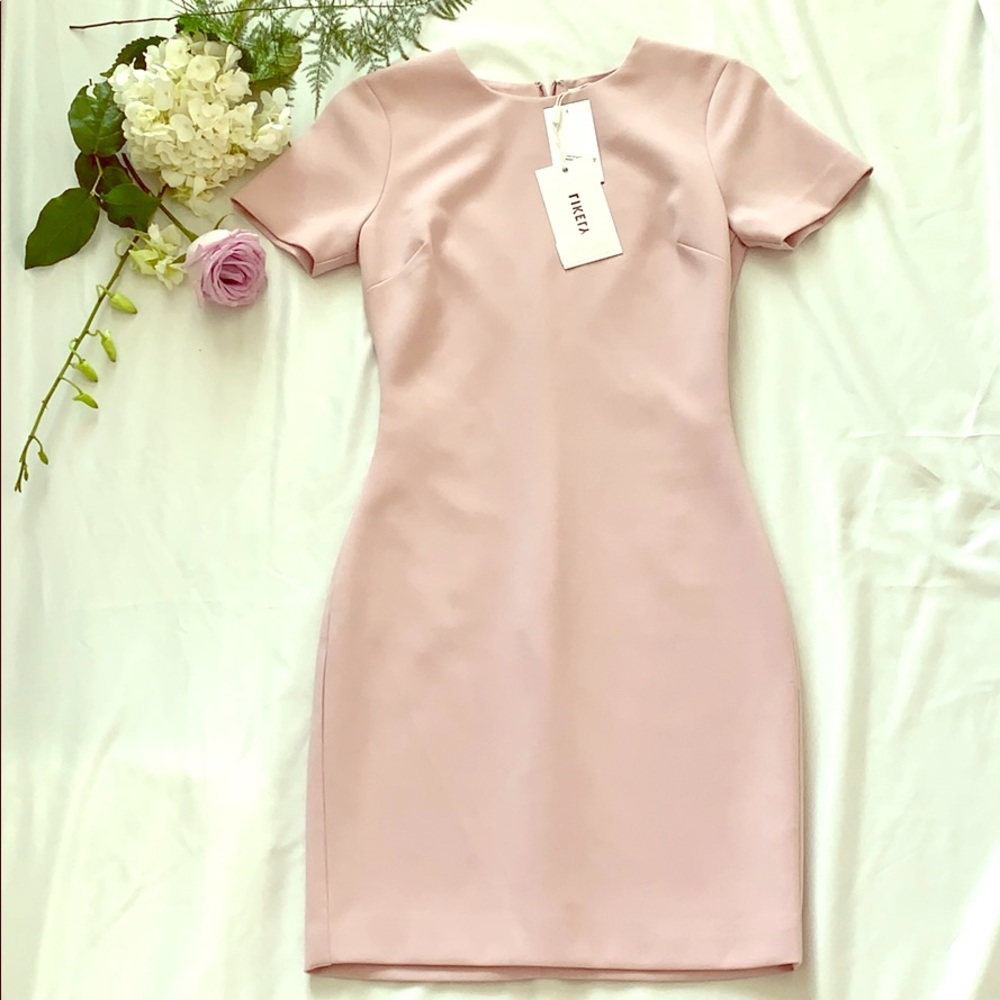 Fitting dress, lavender pink